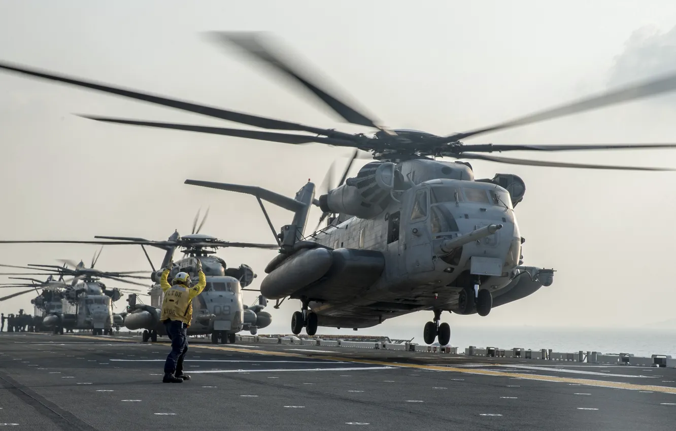 Фото обои вертолеты, палуба, Super Stallion, CH-53E