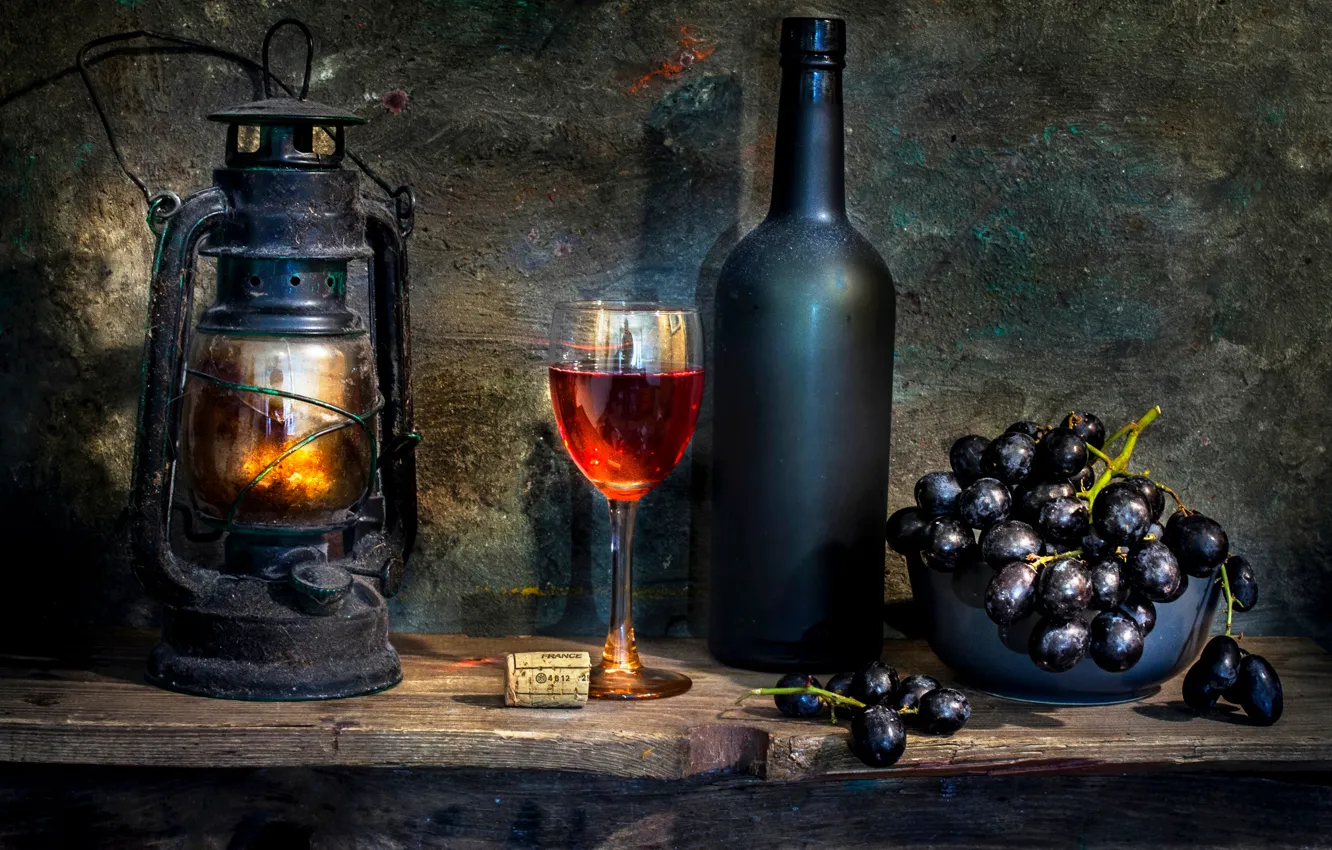 Фото обои вино, бутылка, лампа, The last of the summer wine