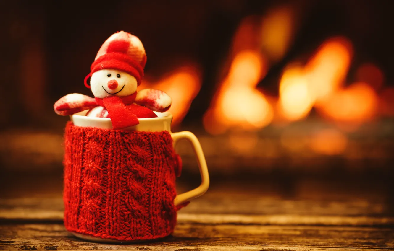 Фото обои Новый Год, Рождество, чашка, снеговик, камин, Christmas, cup, Merry Christmas