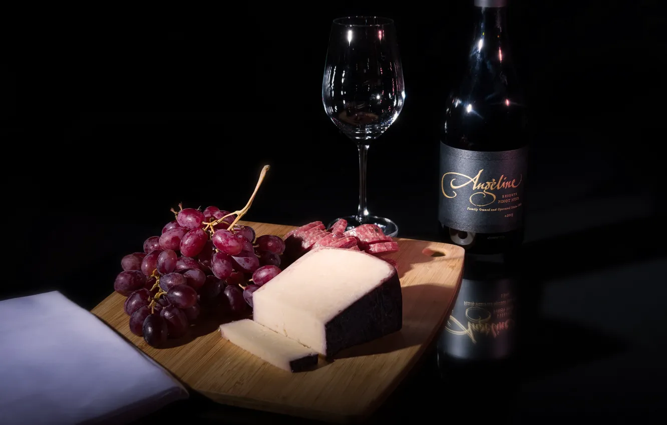Фото обои вино, сыр, виноград