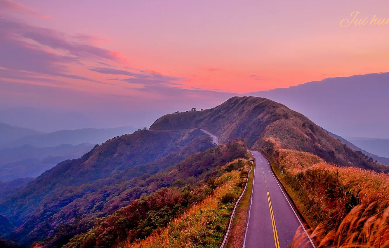 Фото обои дорога, небо, горы, разметка