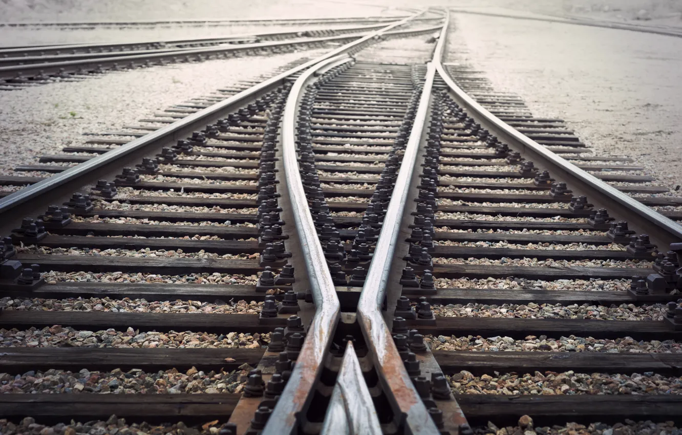 Фото обои metal, lines, railroad, sleepers