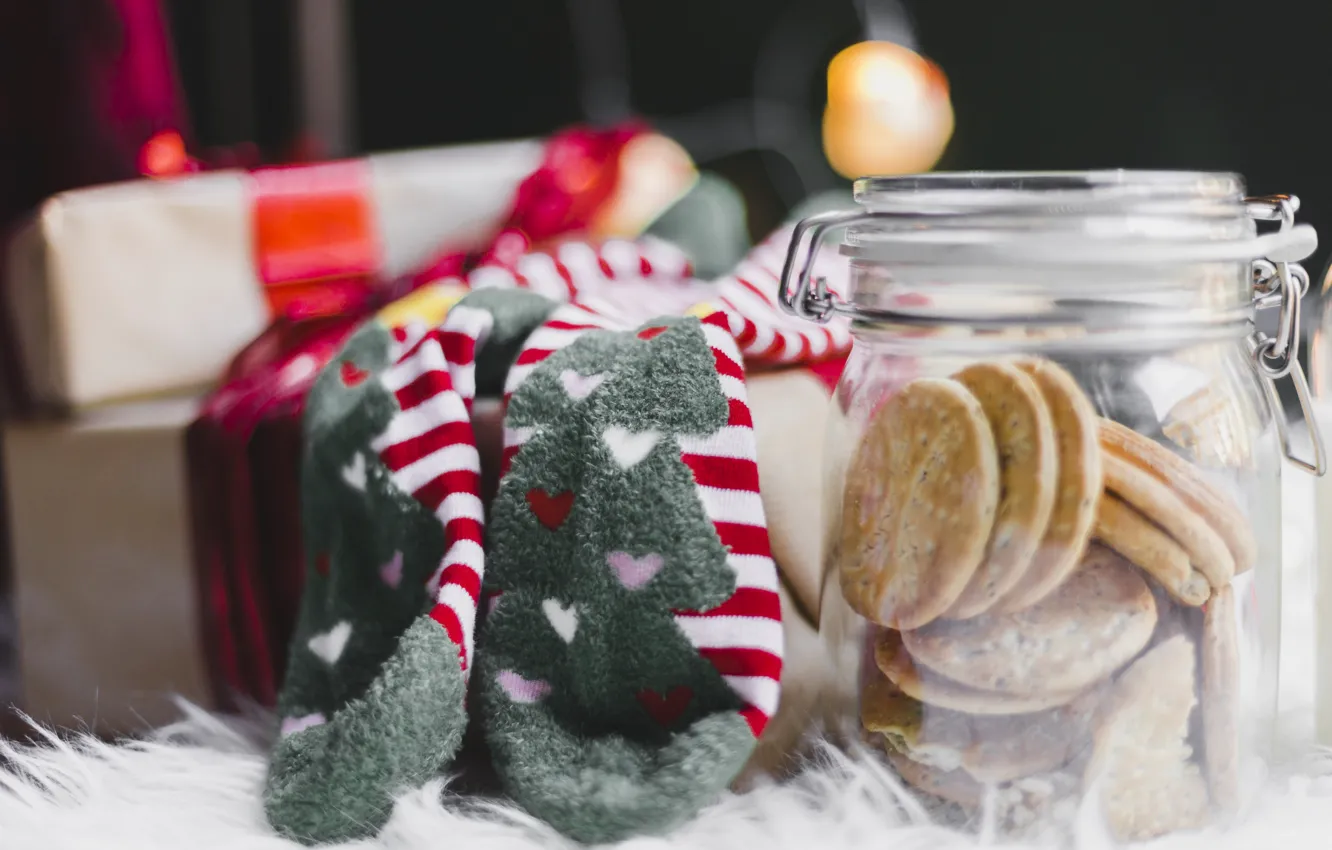 Фото обои праздник, новый год, печенье, банка, варежки