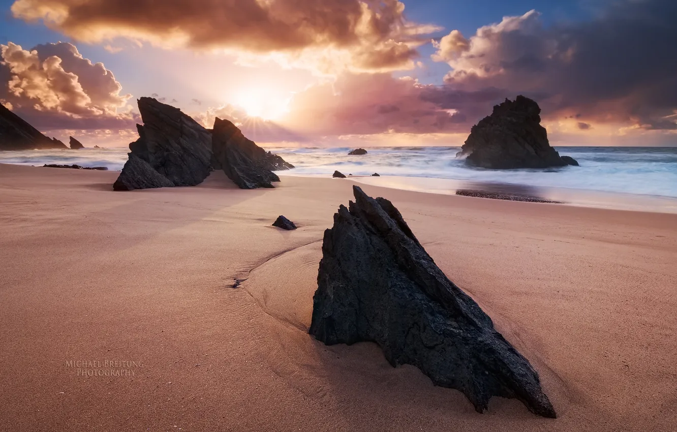 Фото обои песок, море, камни, берег, утро, Португалия, Michael Breitung, Синтра