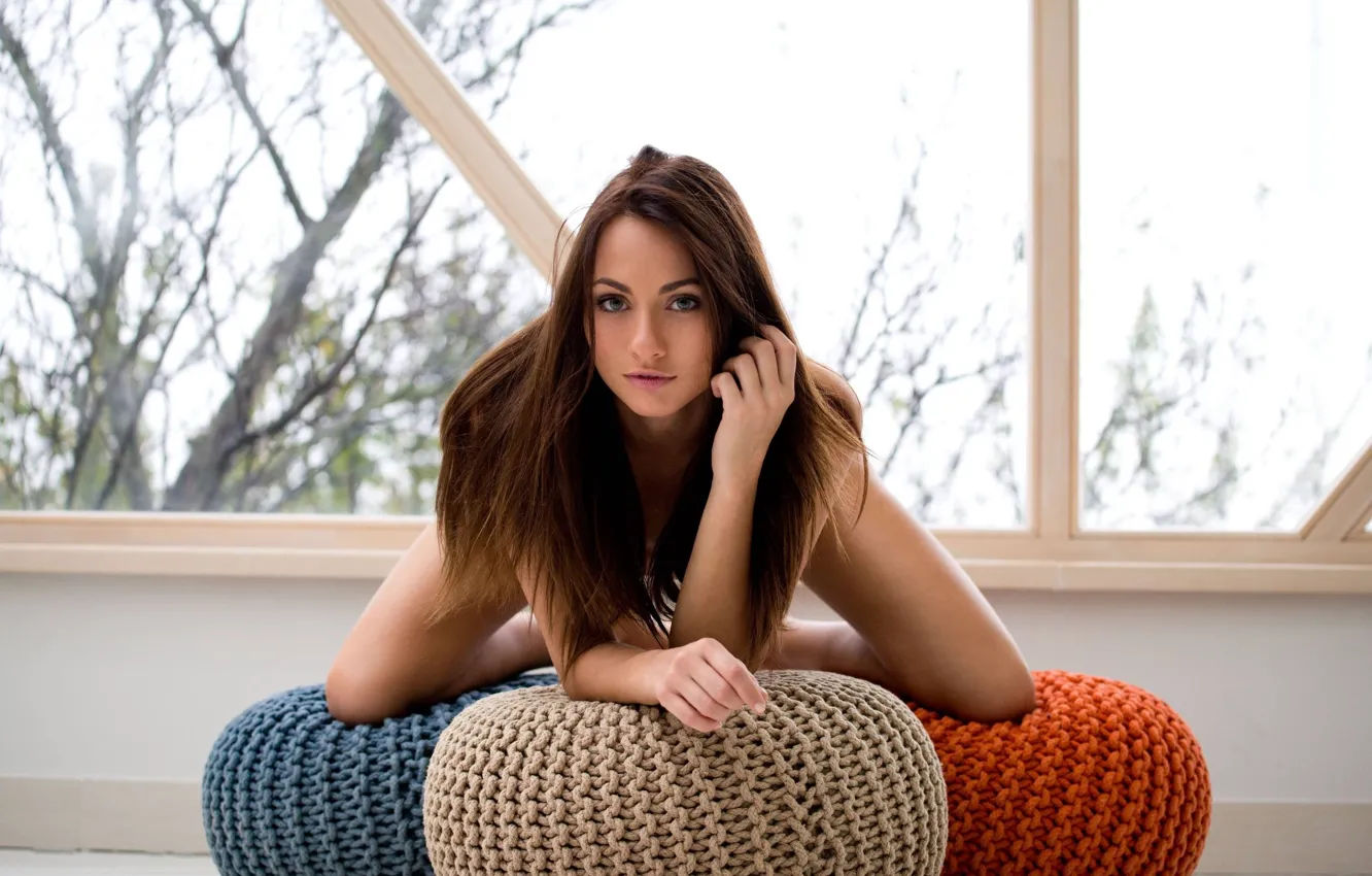 Фото обои Model, Looking At Camera, Ottomans, Micheala Isizzu, Sensual Gaze, At The Window
