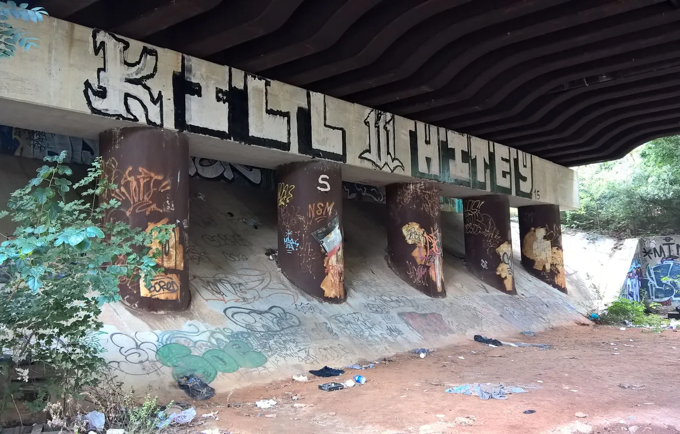 Фото обои Graffiti, Railroad tracks, Raleigh NC