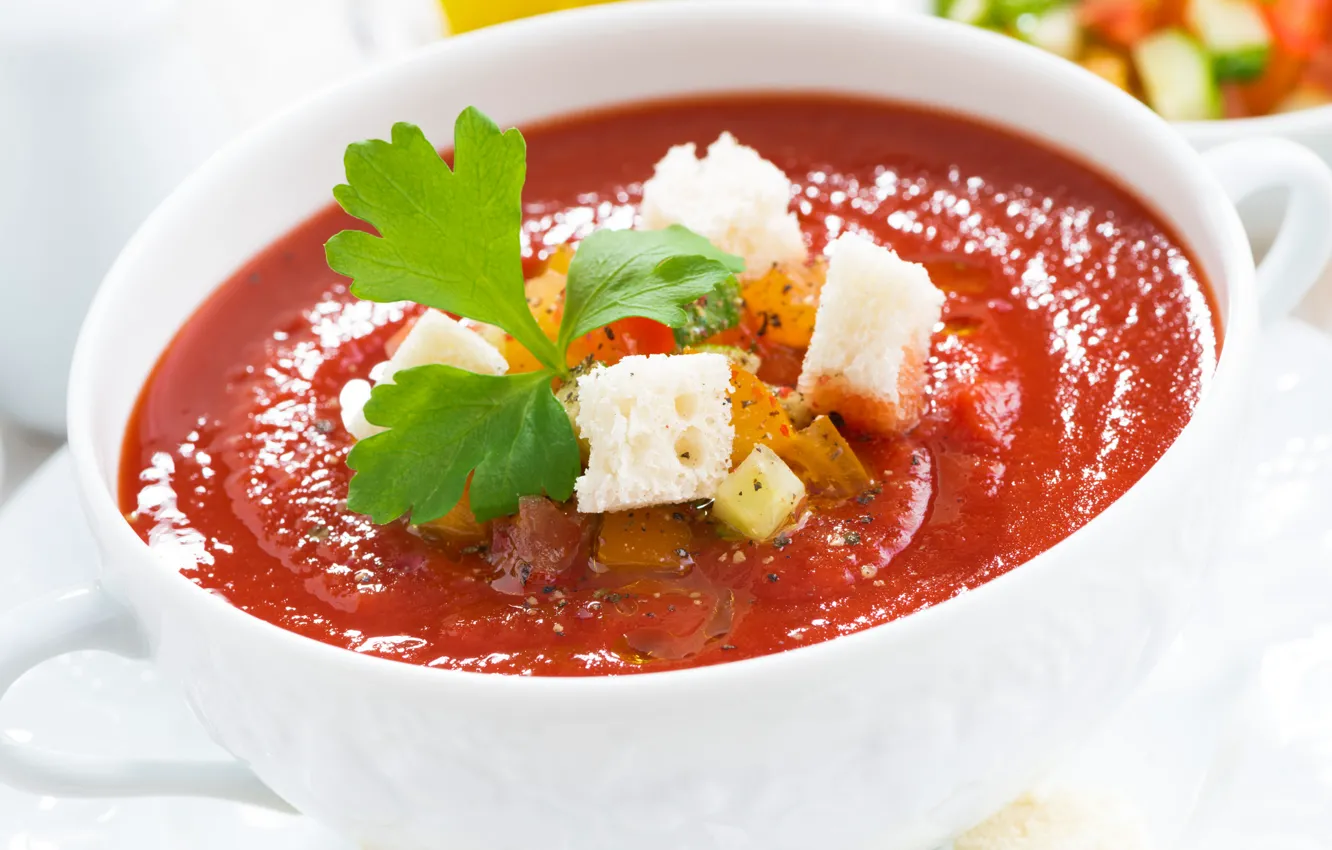 Фото обои суп, овощи, томатный, сухарики, гаспаччо