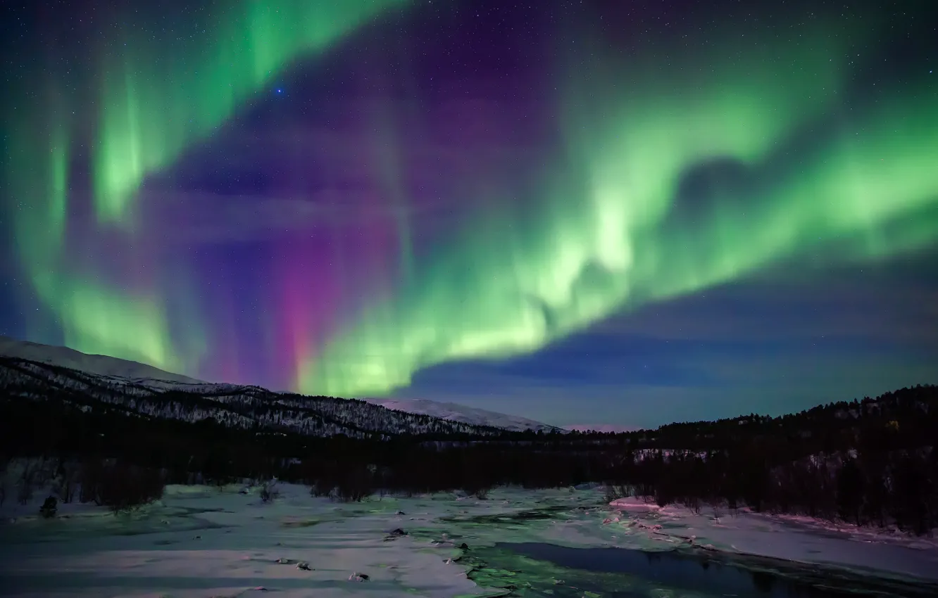 Фото обои небо, звезды, снег, горы, ночь, северное сияние, Aurora Borealis