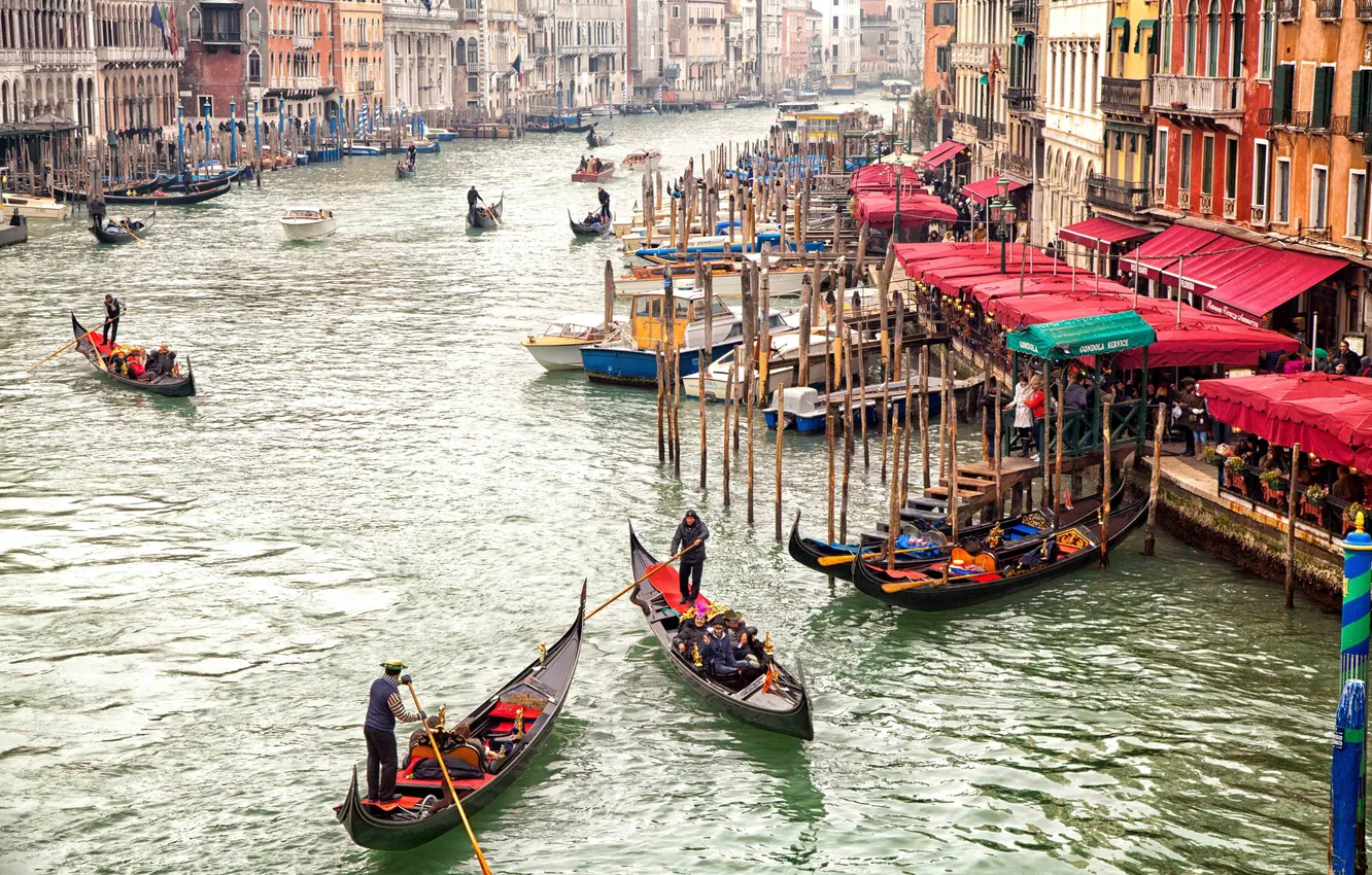 Фото обои лодки, Венеция, канал, туристы
