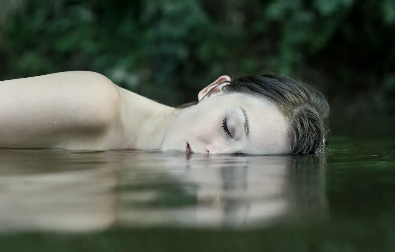 Фото обои вода, девушка, ситуация