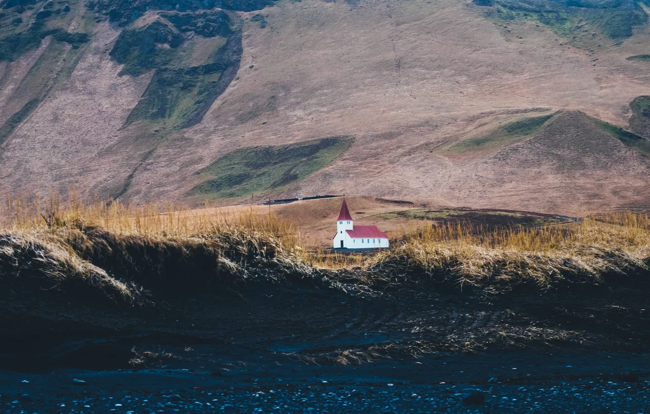 Фото обои land, mountain, hills, Iceland, building, church, construction, soil