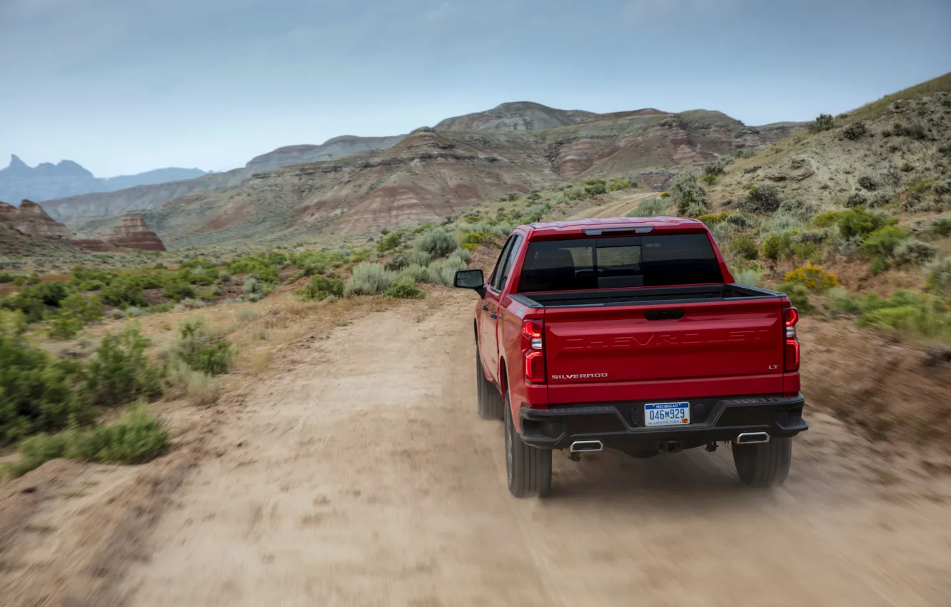 Фото обои красный, Chevrolet, сзади, пикап, Silverado, Z71, Trail Boss, 2019