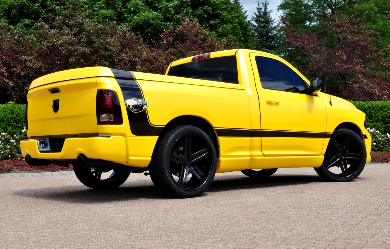 Фото обои Dodge, yellow, 1500, track, ram, back, rumble bee concept
