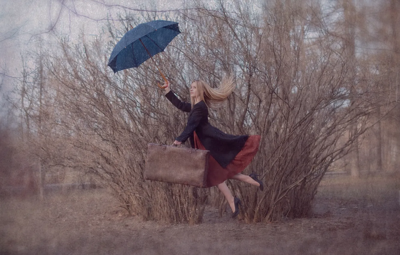 Фото обои девушка, полет, зонт, погода
