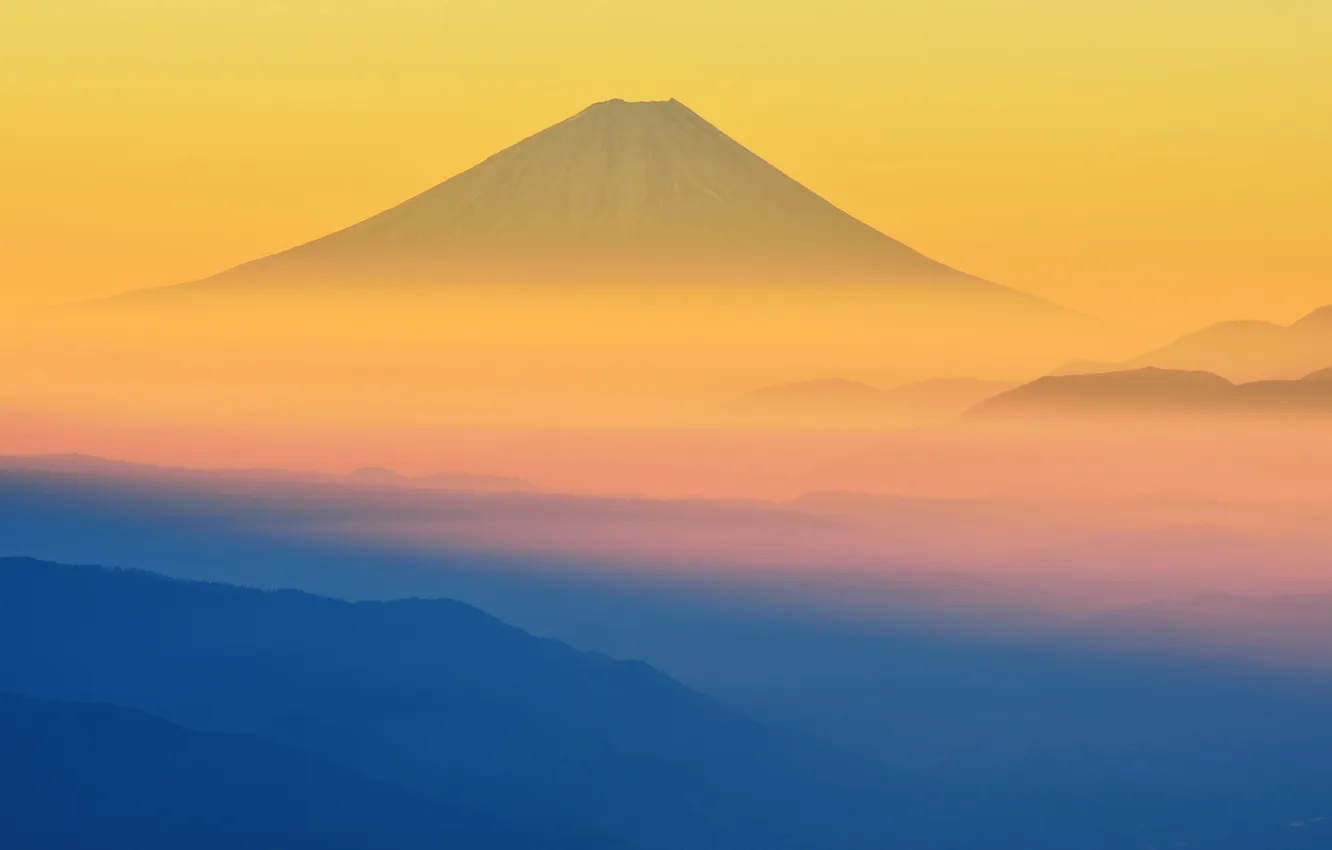 Фото обои небо, закат, туман, Япония, гора Фудзияма