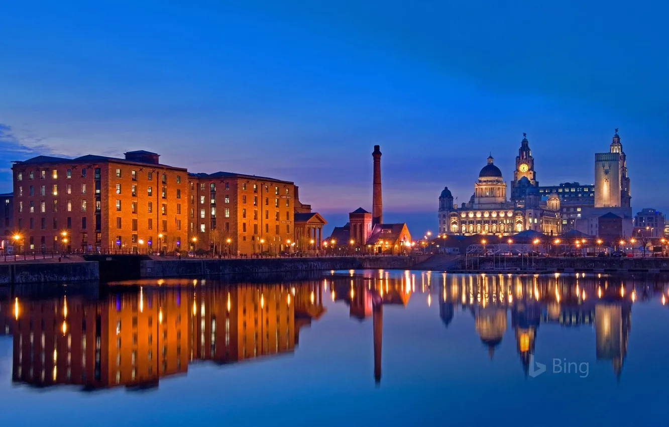 Фото обои небо, здания, ночной город, набережная, отражение в воде, Ливерпуль, Liverpool, waterfront