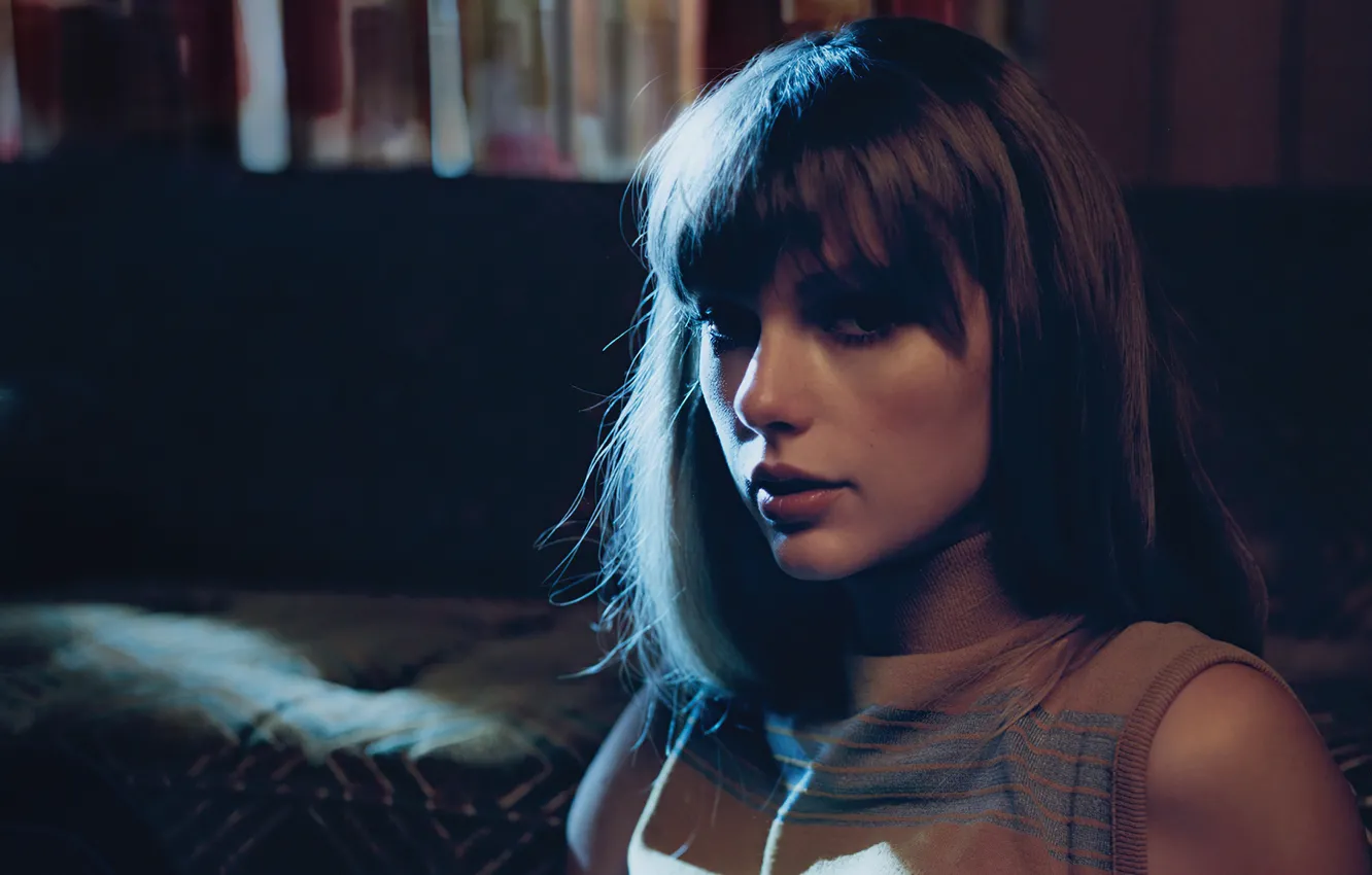 Фото обои взгляд, девушка, свет, комната, Taylor Swift