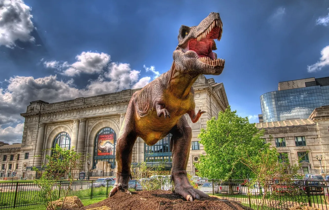 Фото обои здание, динозавр, скульптура