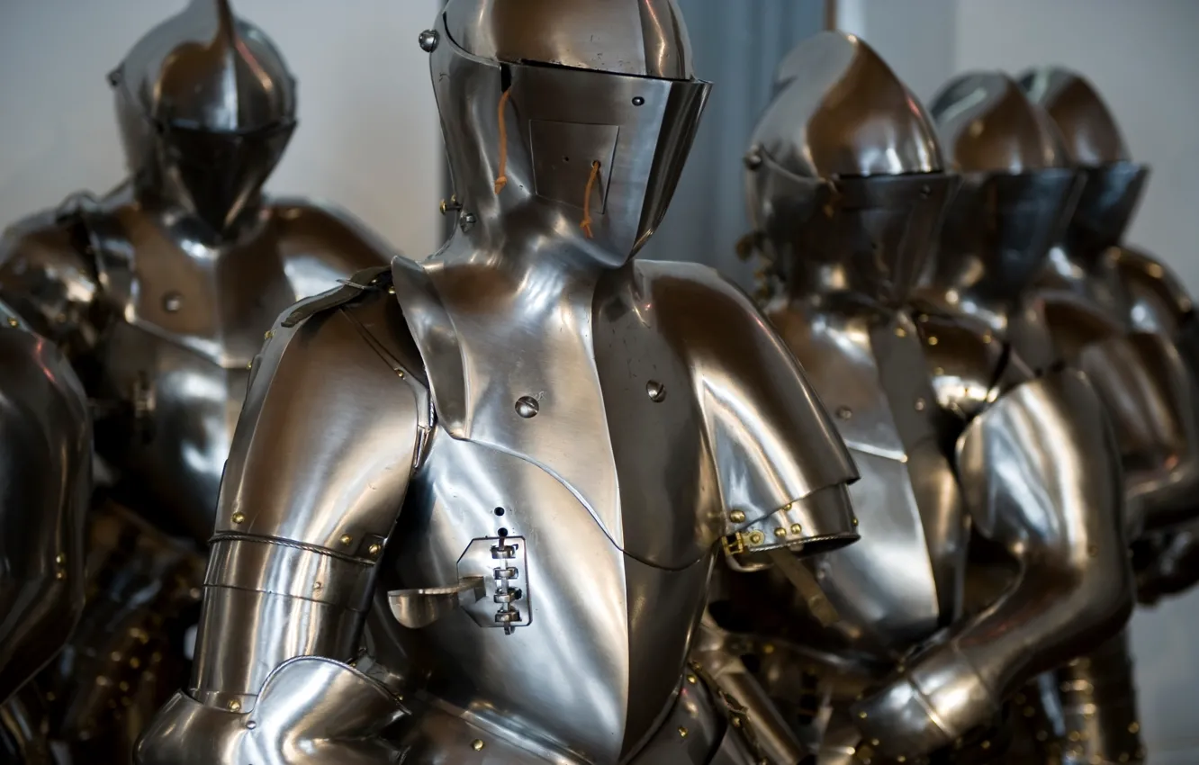 Фото обои metal, helmet, Full Armor of battle