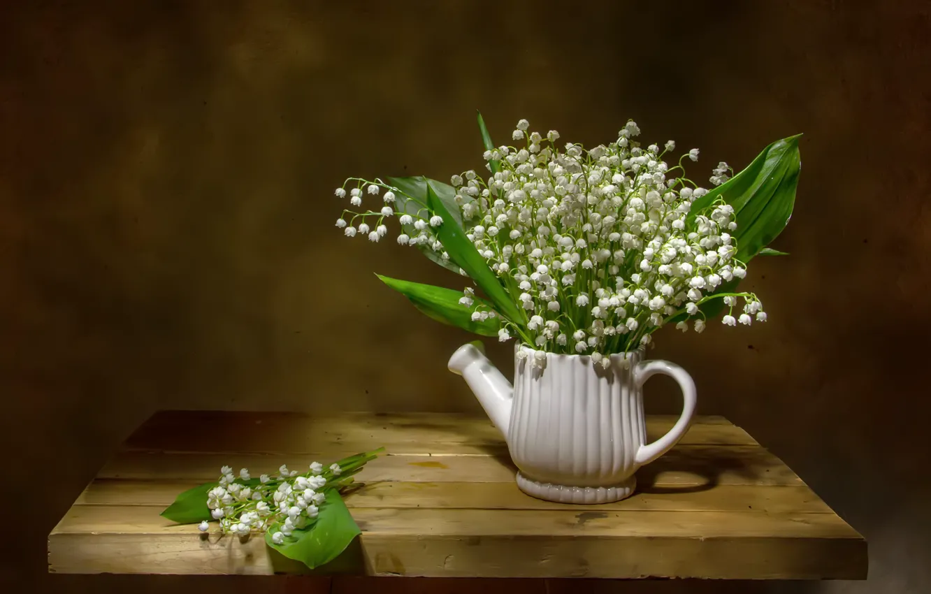 Фото обои цветы, чайник, ландыши, столик, Татьяна Феденкова