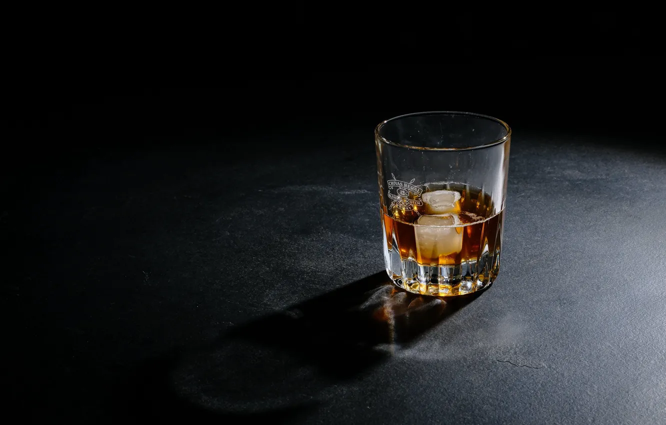 Фото обои стакан, лёд, виски