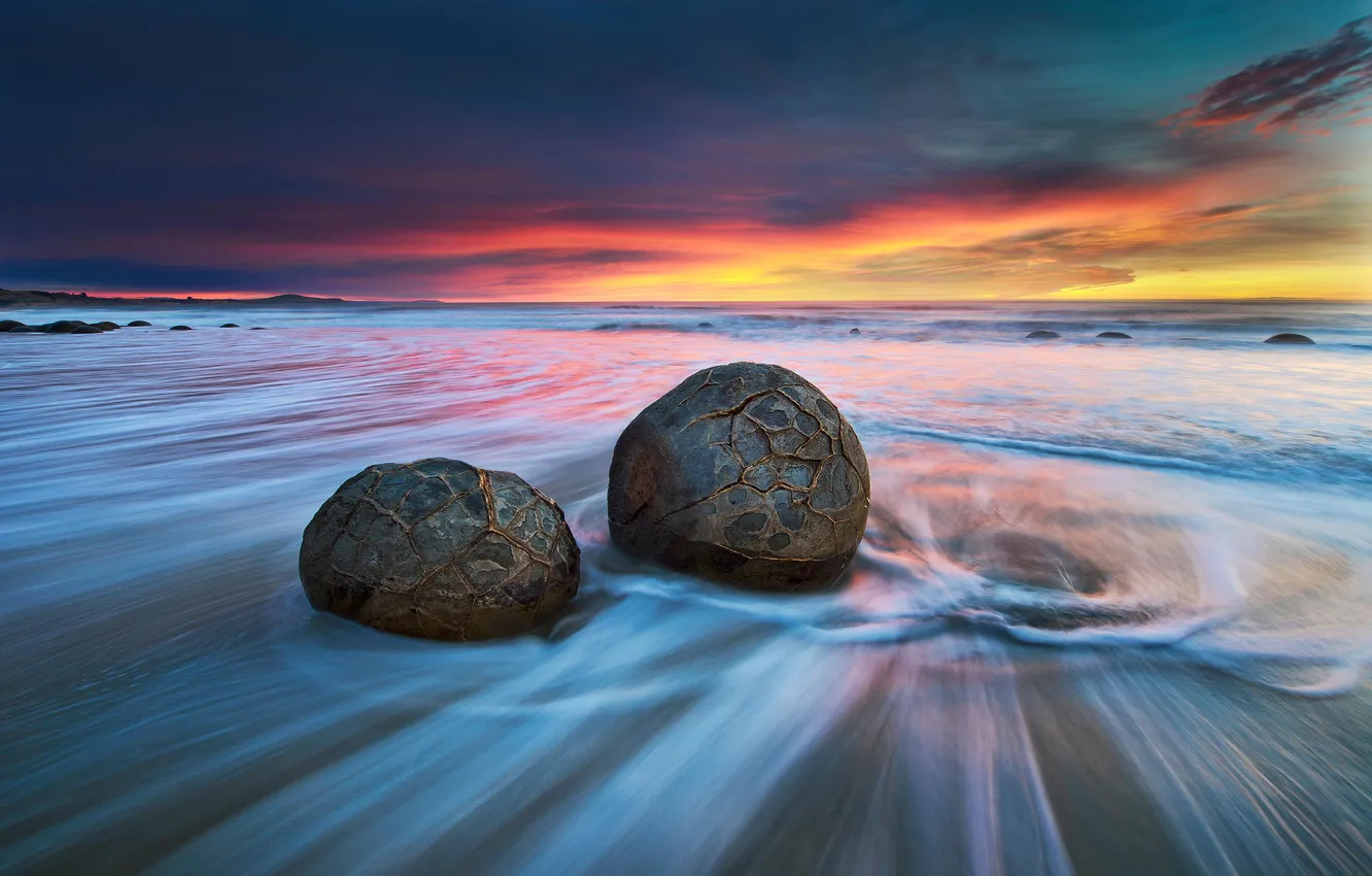 Фото обои море, пляж, камни, рассвет