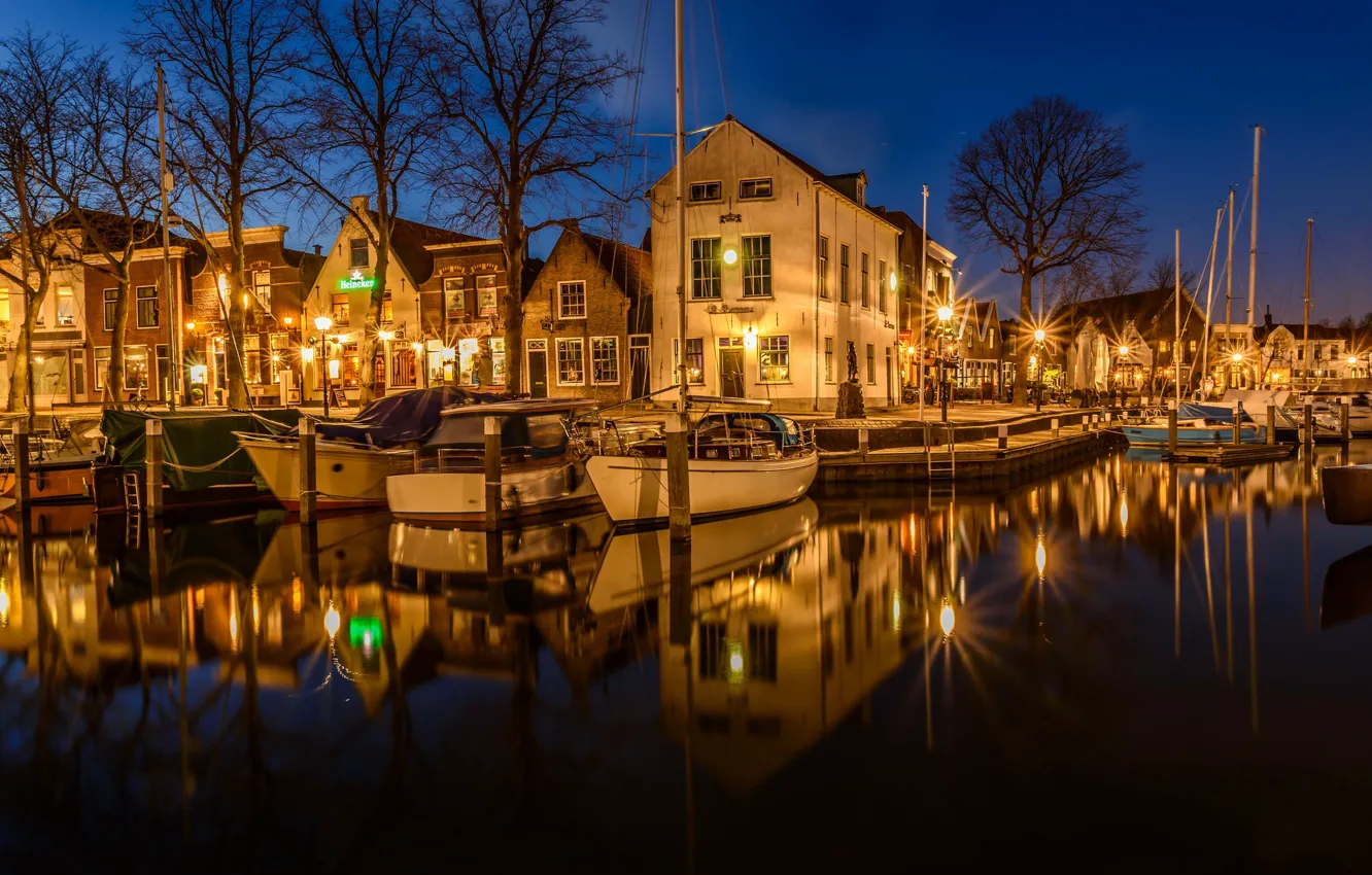 Фото обои ночь, огни, лодка, дома, Нидерланды, гавань, Мидделхарнис