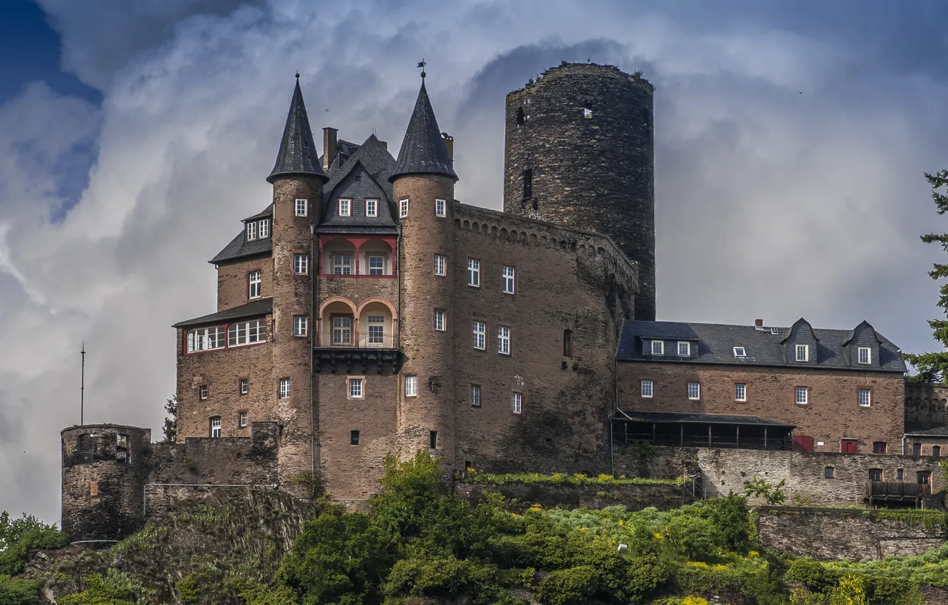 Фото обои облака, деревья, замок, стены, башня, Германия, кусты, Burg Katz