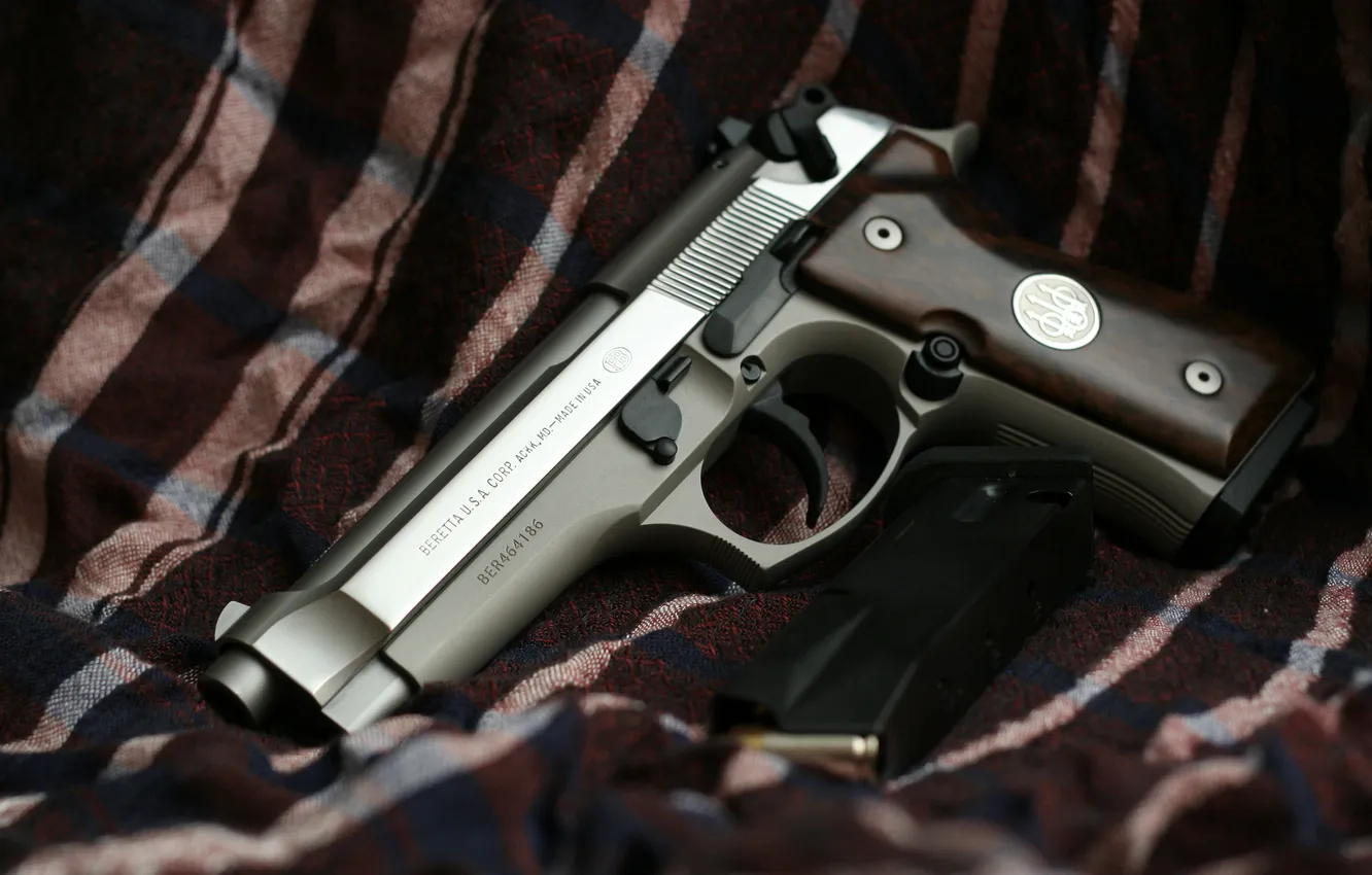 Фото обои пистолет, самозарядный, Beretta 92FS