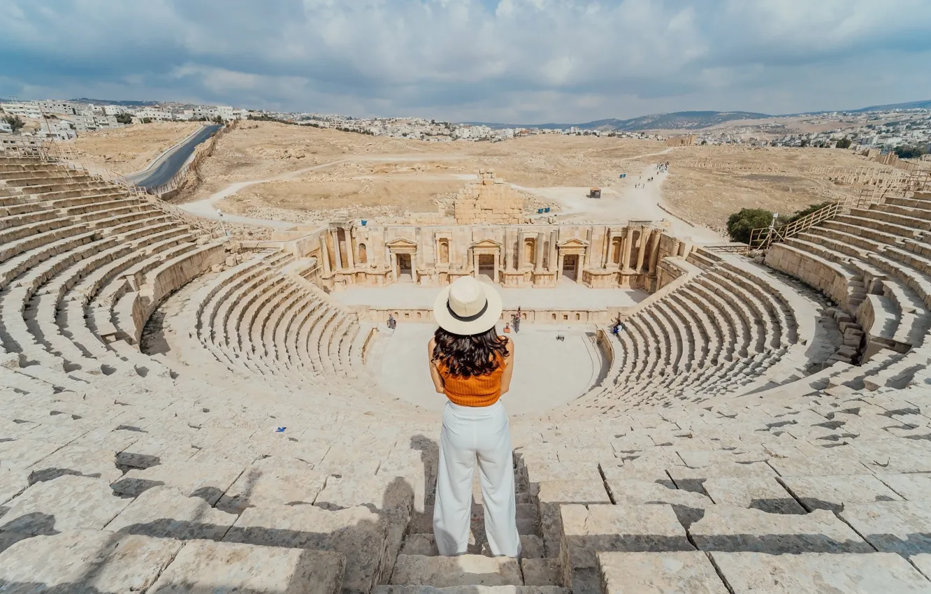 Фото обои Девушка, Jordan, Иордания, Jerash, Джераш, Southern Theatre, Южный театр