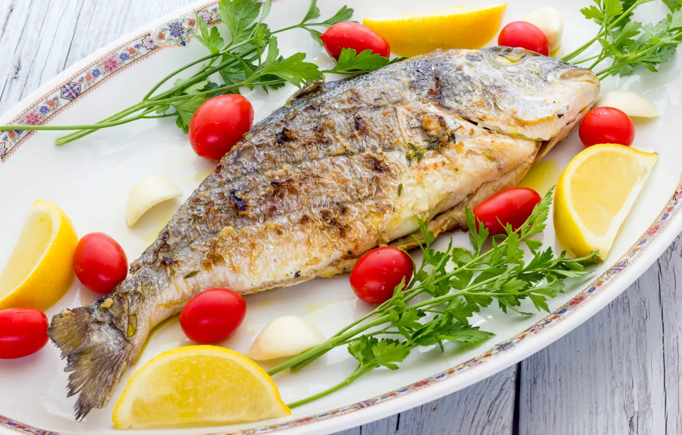 Фото обои зелень, лимон, рыба, тарелка, овощи, помидоры, fish, tomatoes