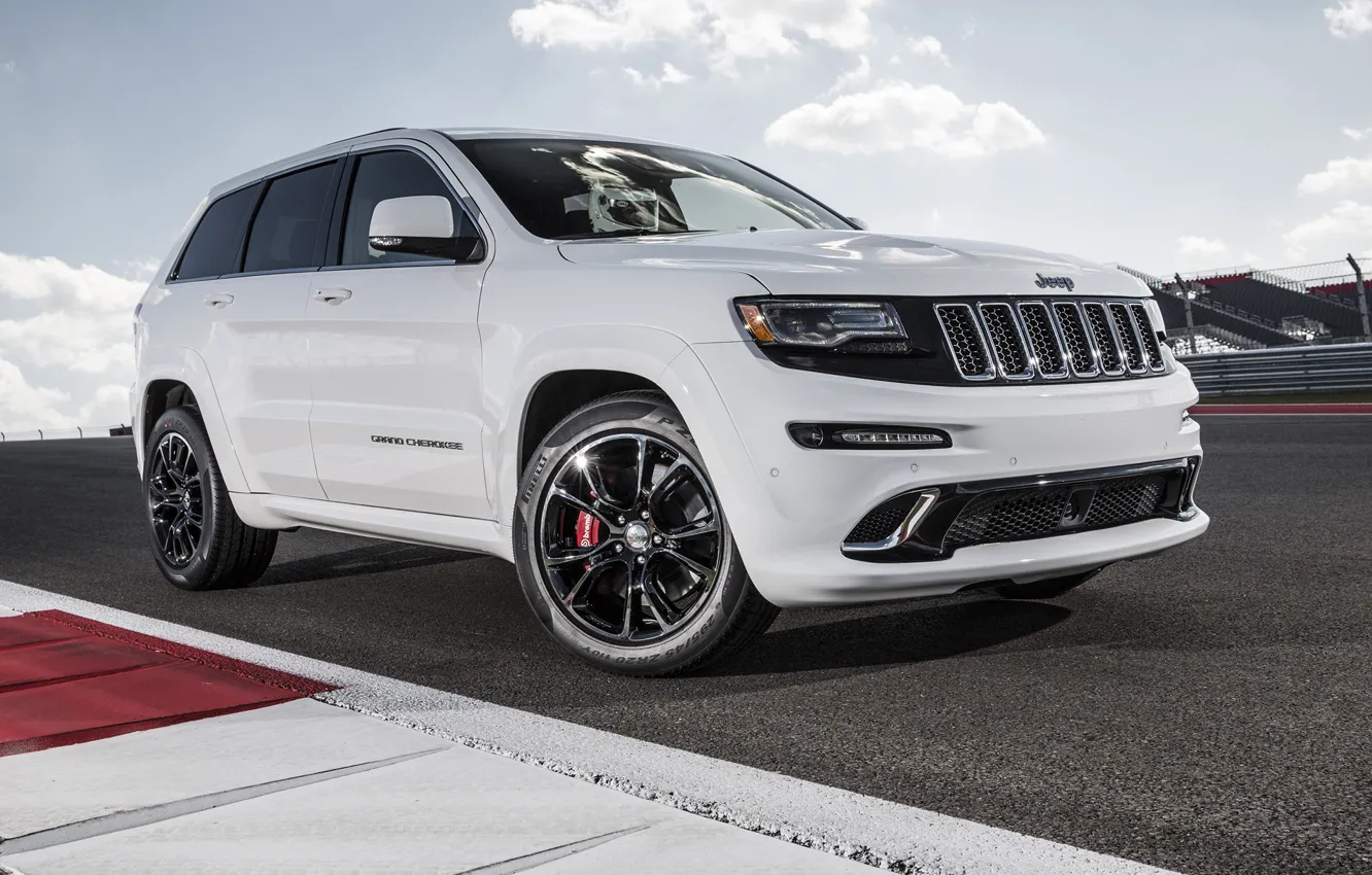 Фото обои машина, белый, трасса, джип, white, SRT, Jeep, Grand Cherokee