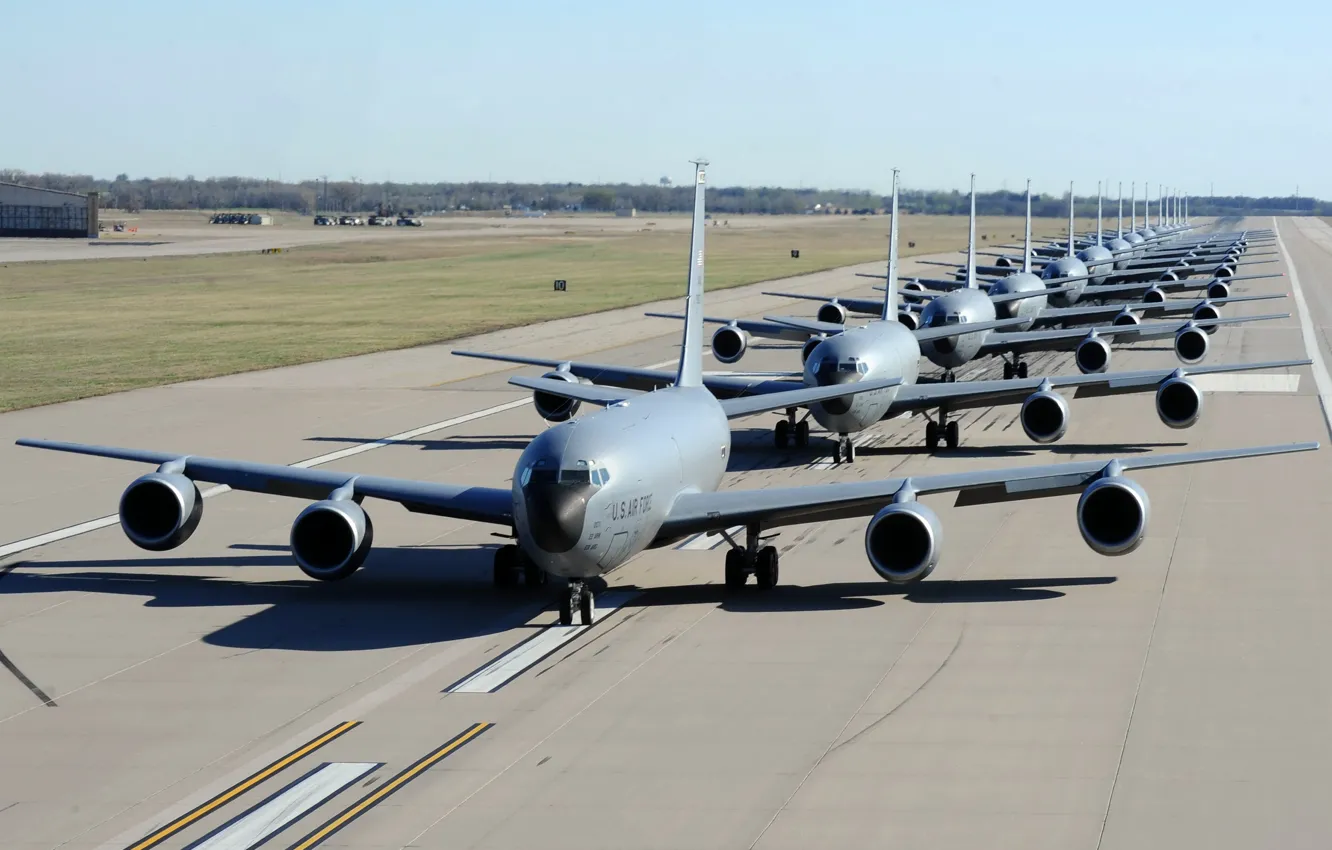 Фото обои KC-135, Stratotanker, McConnell Air Force Base