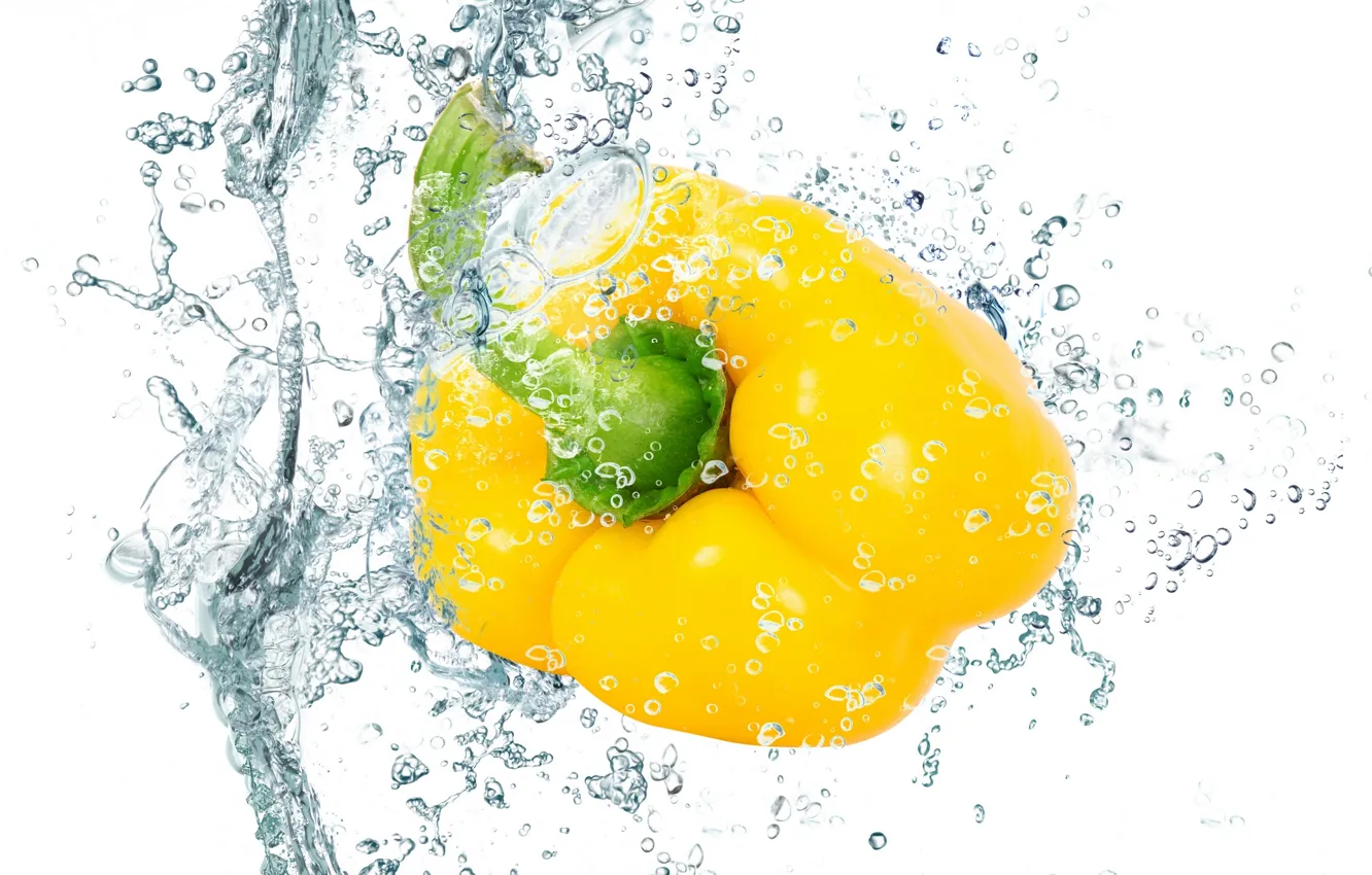 Фото обои вода, капли, брызги, свежесть, жёлтый, перец, yellow, water