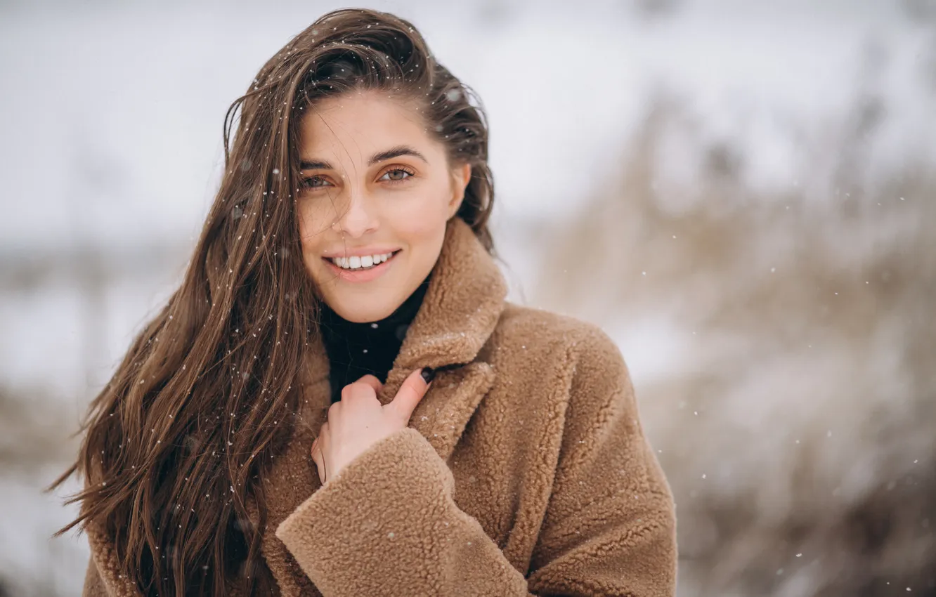 Фото обои woman, winter, Happy, portrait, Outside