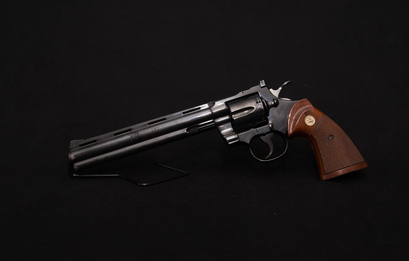 Фото обои revolver, 357 Magnum, colt python