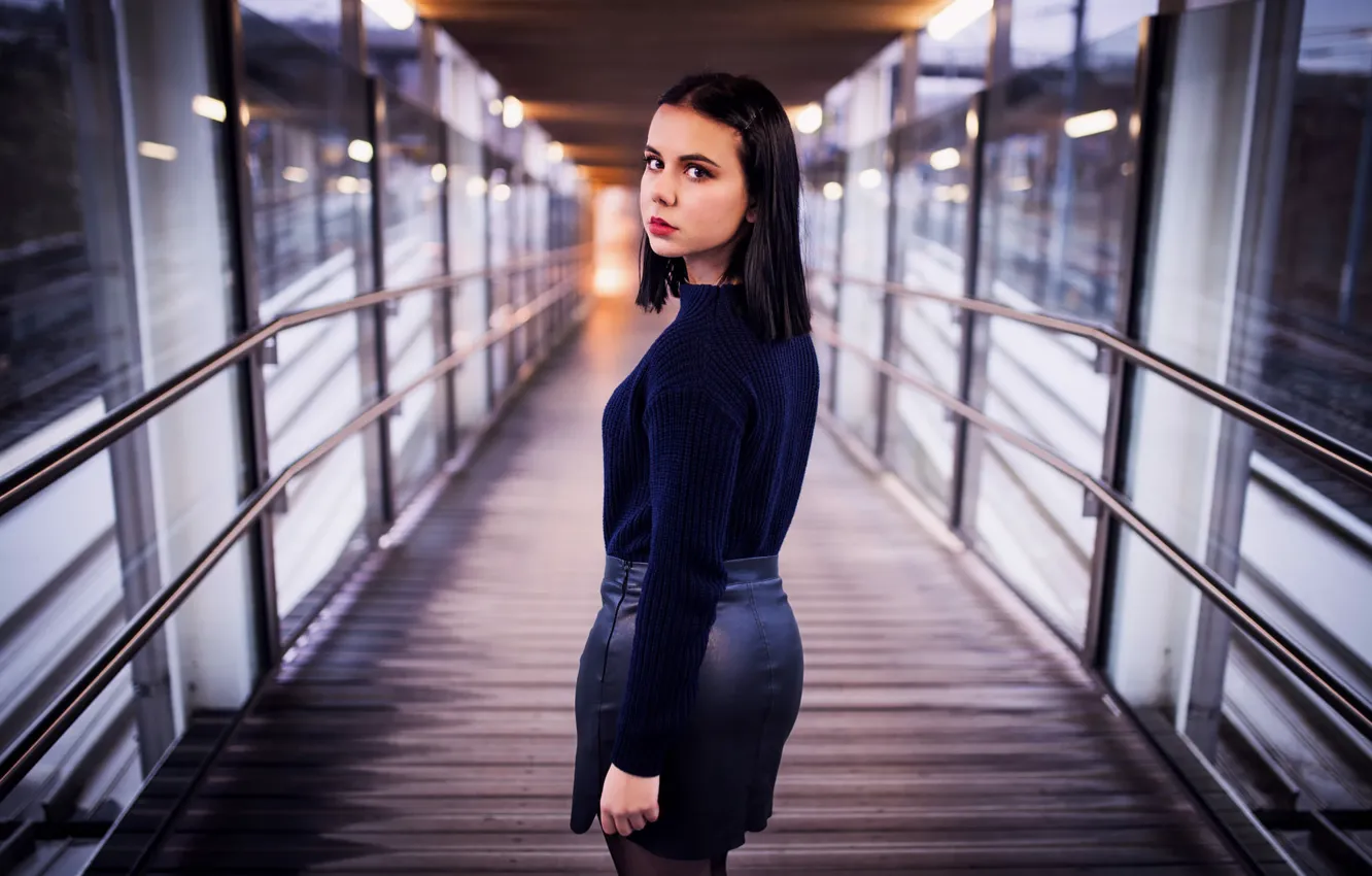 Фото обои попка, юбка, ножки, Filipa