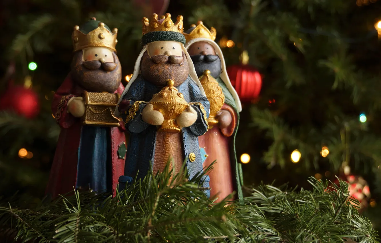 Фото обои Рождество, Елка, Christmas, Игрушки, Christmas tree, Рождественская елка, Три короля, Three kings
