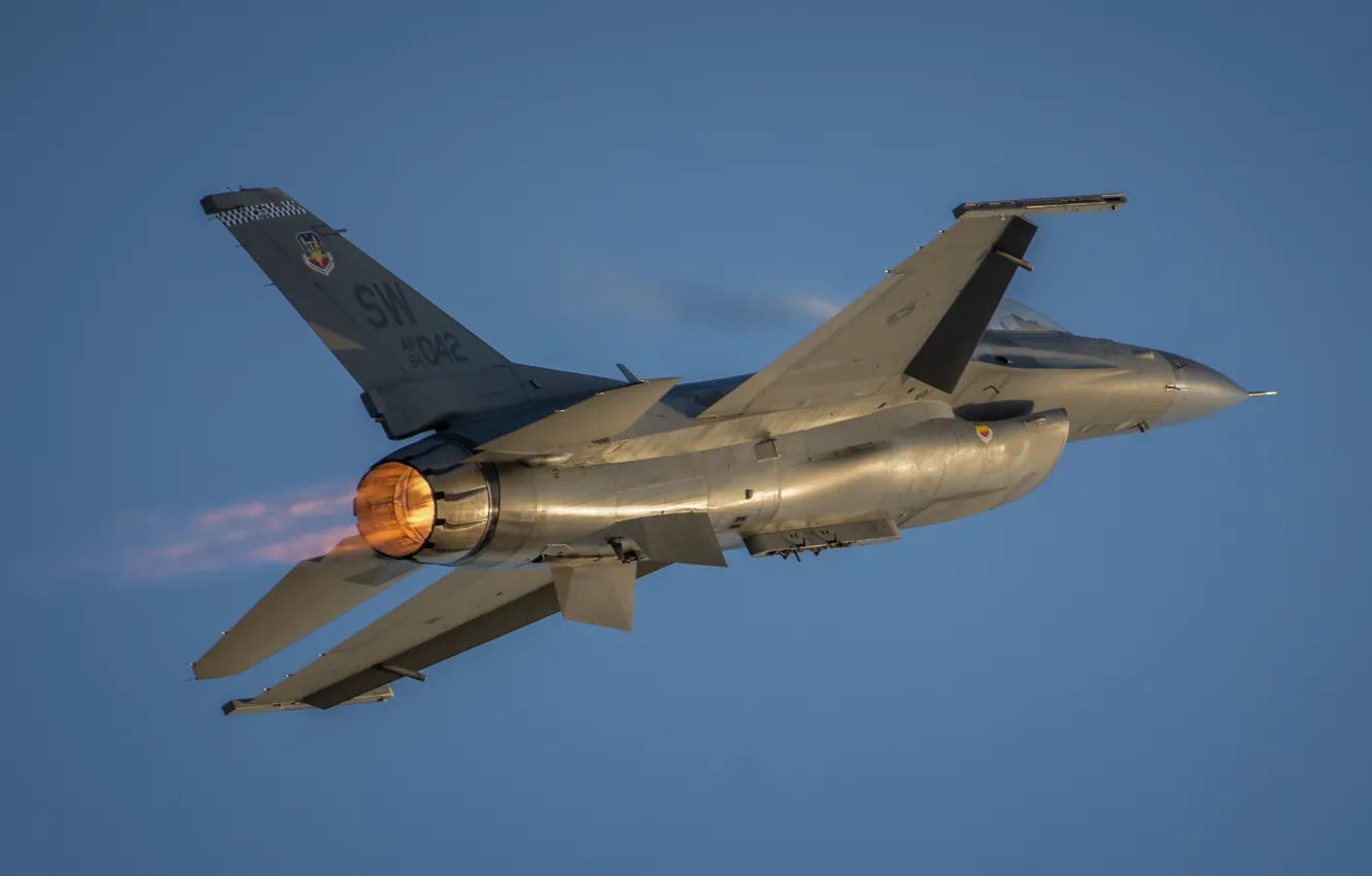 Фото обои полет, истребитель, Viper, F-16