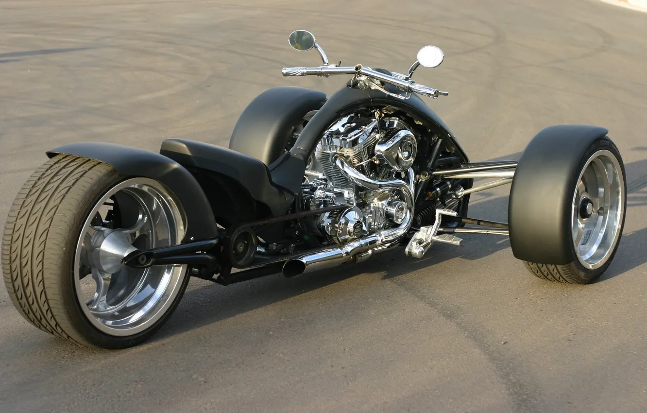 Фото обои асфальт, чёрный, мотоциклы, матовый, трайк, хромированый