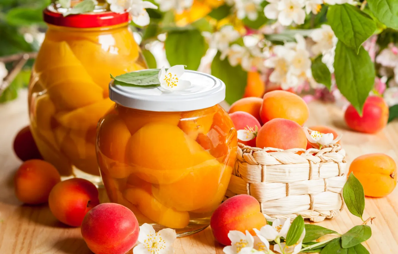Фото обои банка, абрикосы, жасмин