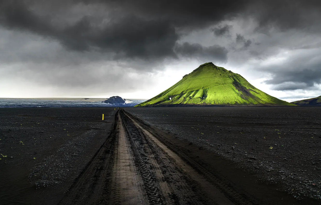 Фото обои green, grass, sky, landscape, nature, mountains, clouds, Iceland