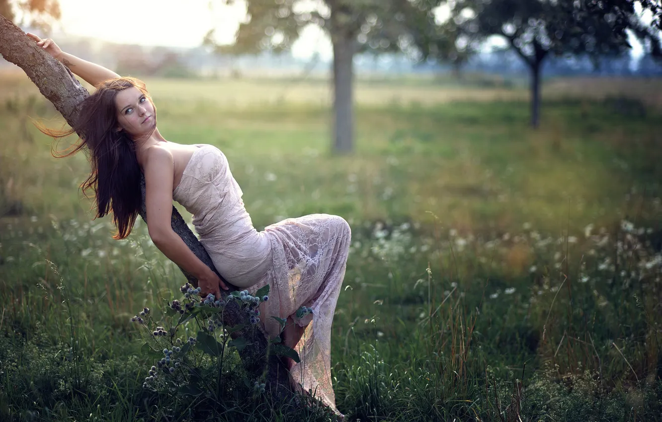 Фото обои девушка, поза, фон