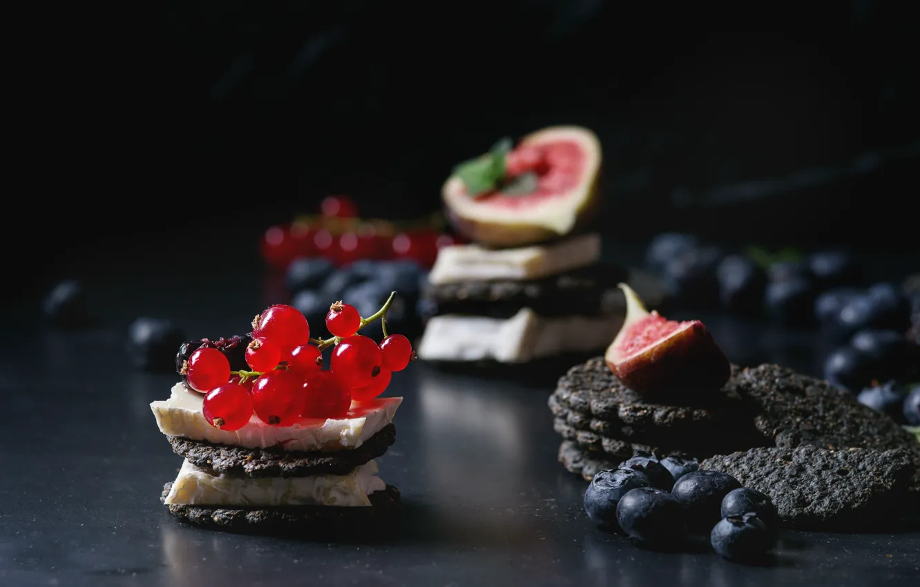Фото обои ягоды, сыр, печенье, инжир, Myfoodie