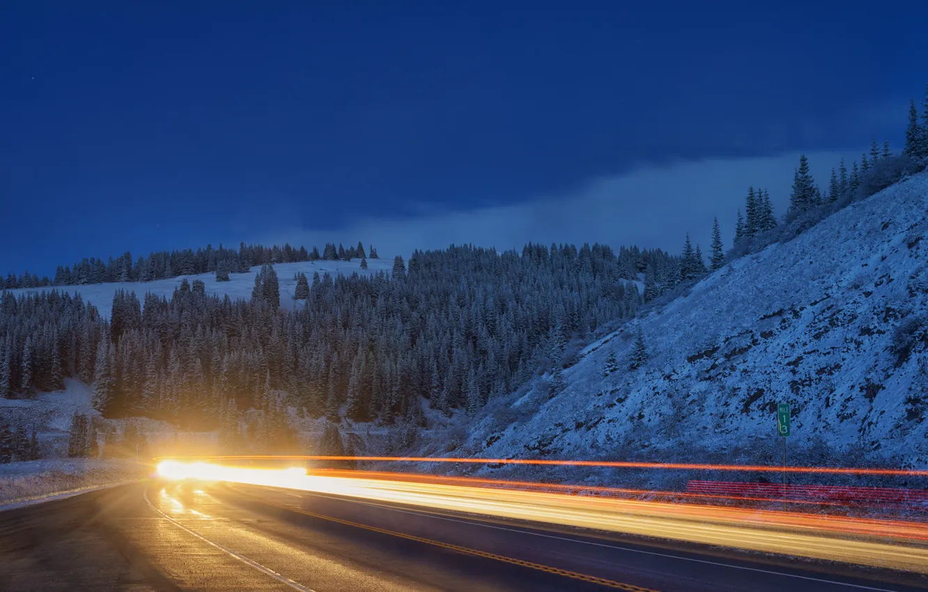 Фото обои дорога, лес, горы, Колорадо, свет фар, Colorado, Copper Mountain