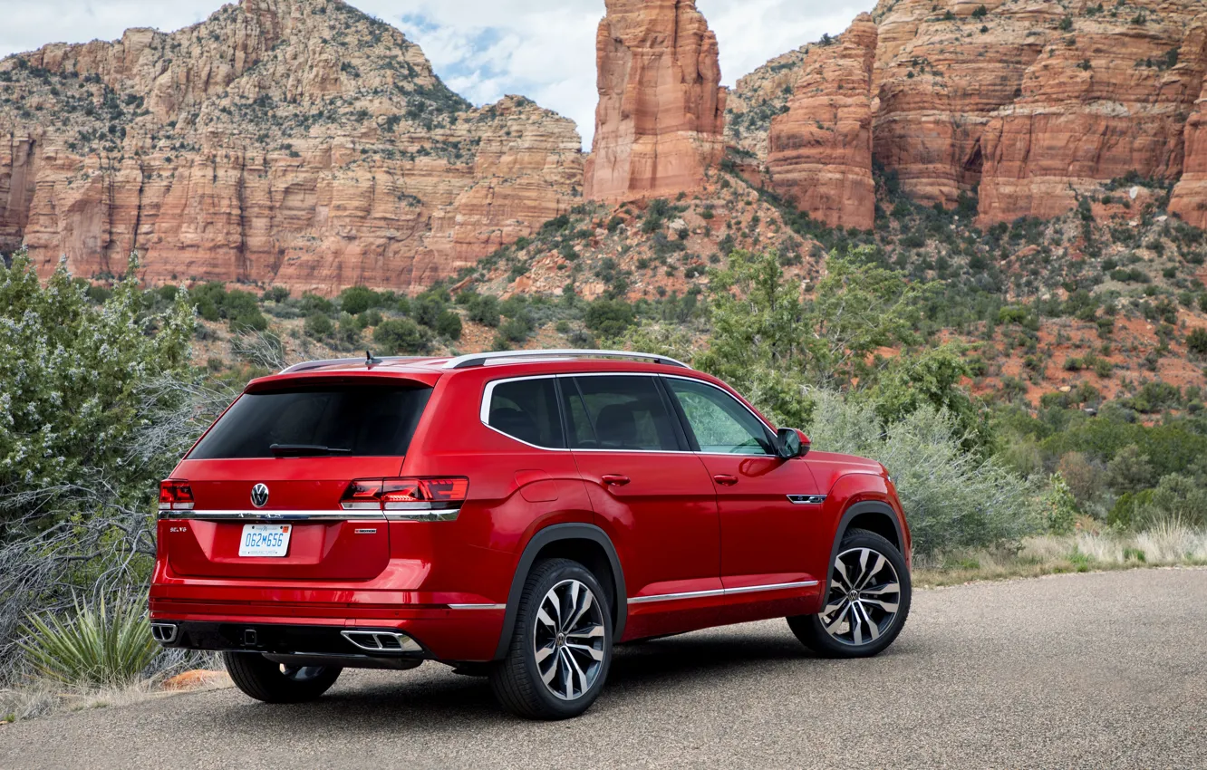 Фото обои красный, скалы, Volkswagen, SUV, Atlas, 2020