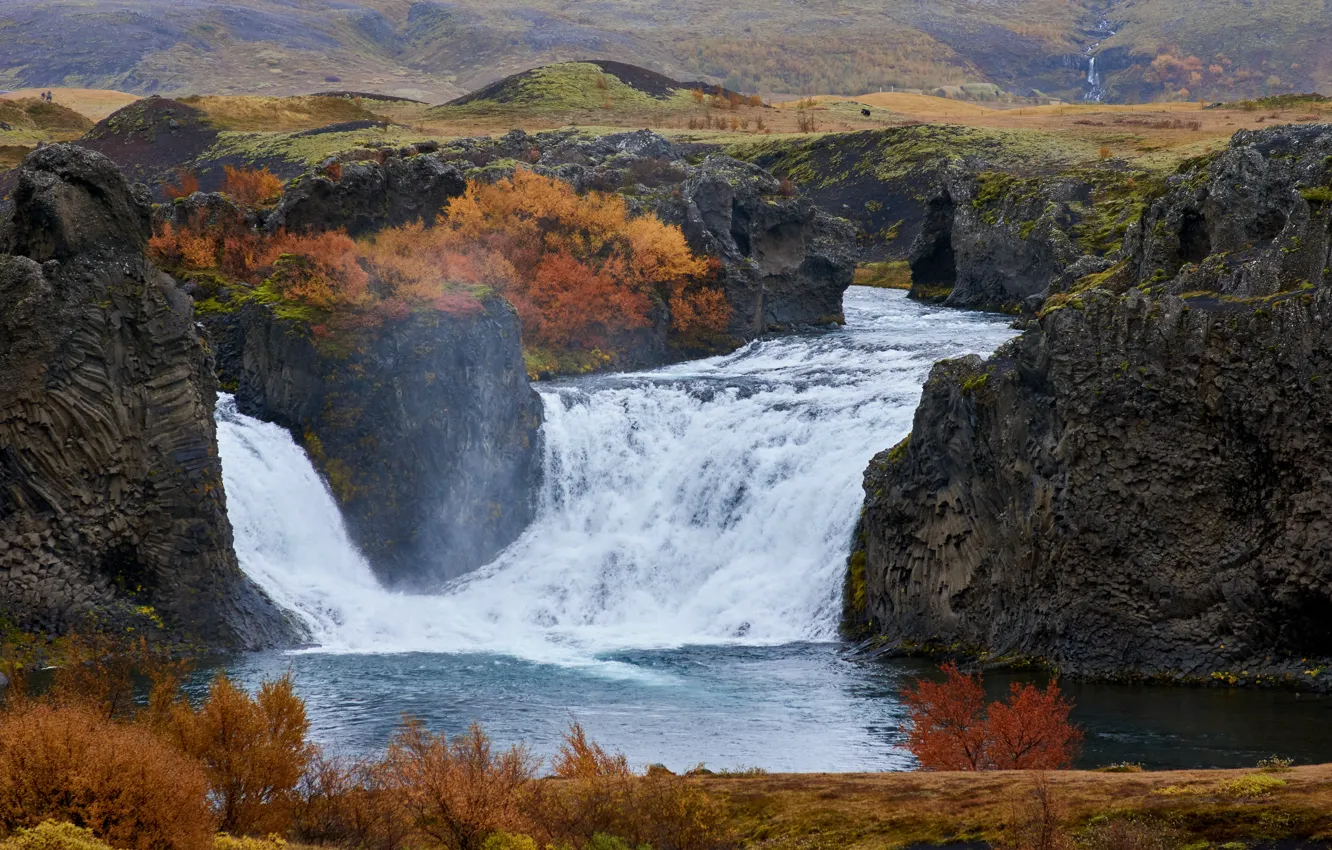 Фото обои осень, камни, скалы, берег, водопад, водоем