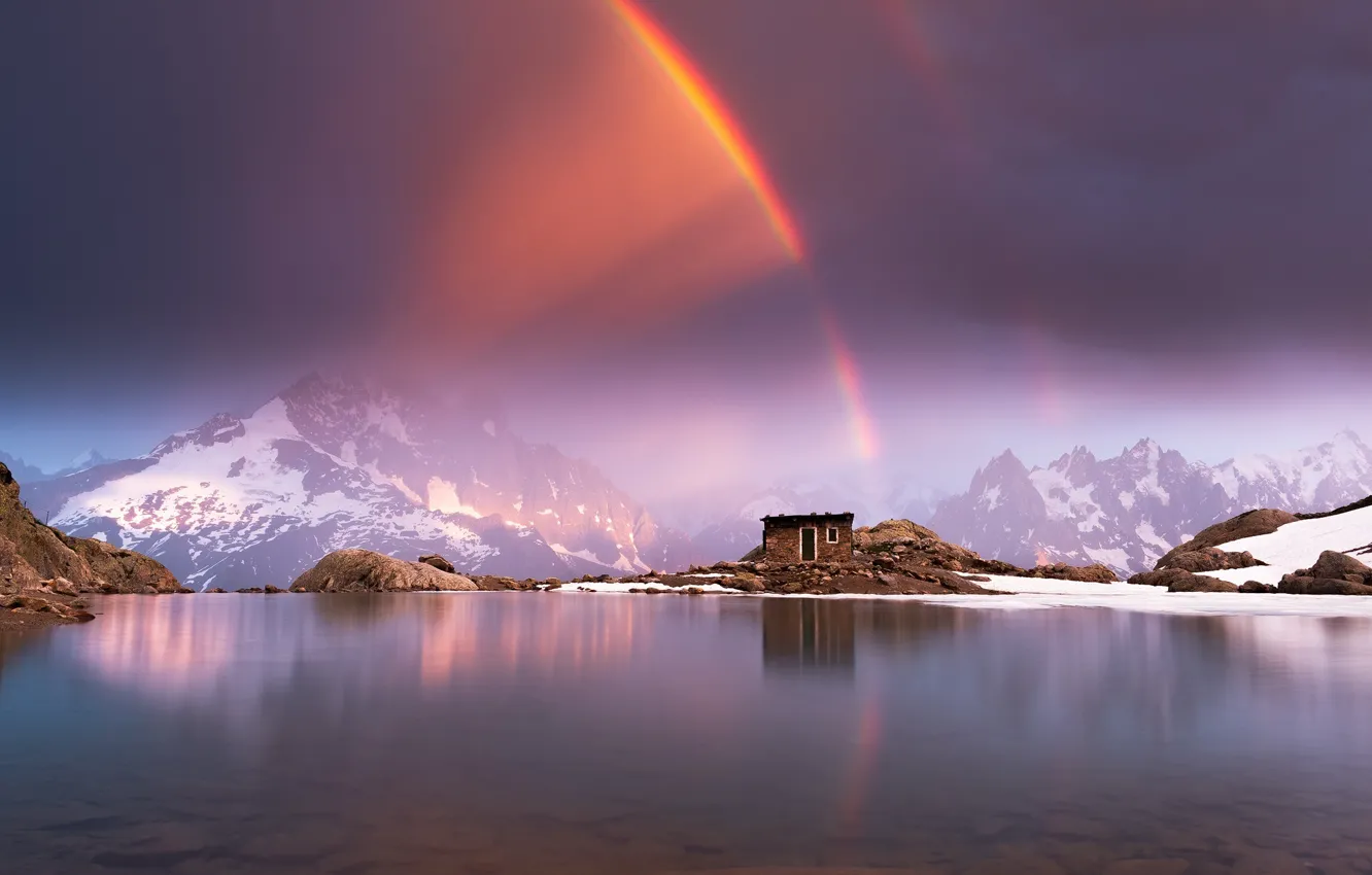 Фото обои горы, озеро, радуга, домик
