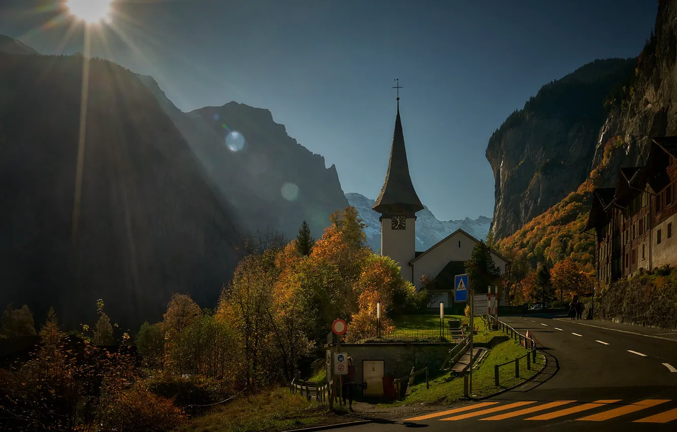Фото обои дорога, осень, солнце, лучи, пейзаж, горы, природа, Швейцария