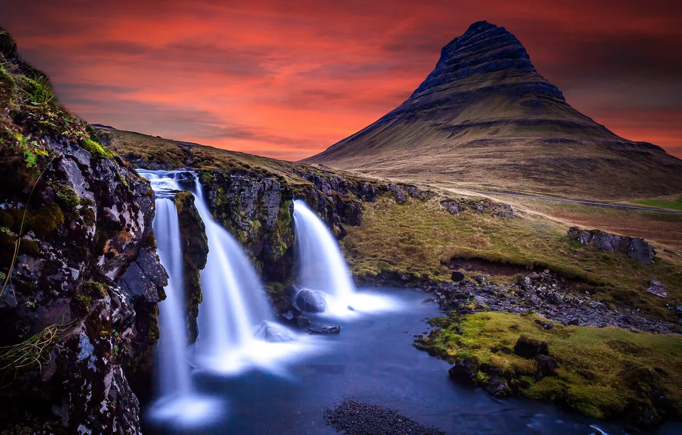 Фото обои гора, водопад, Исландия, Kirkjufellsfoss